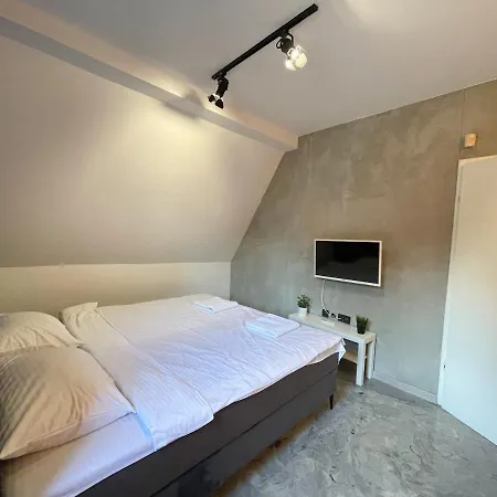 Hedonist-boulevard Stayhouse Apartmán *