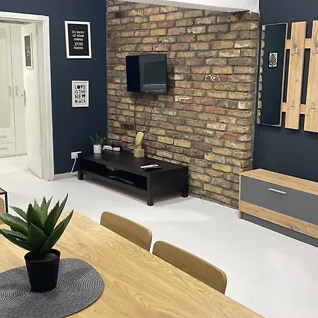 Hedonist-boulevard Stayhouse * Bělehrad